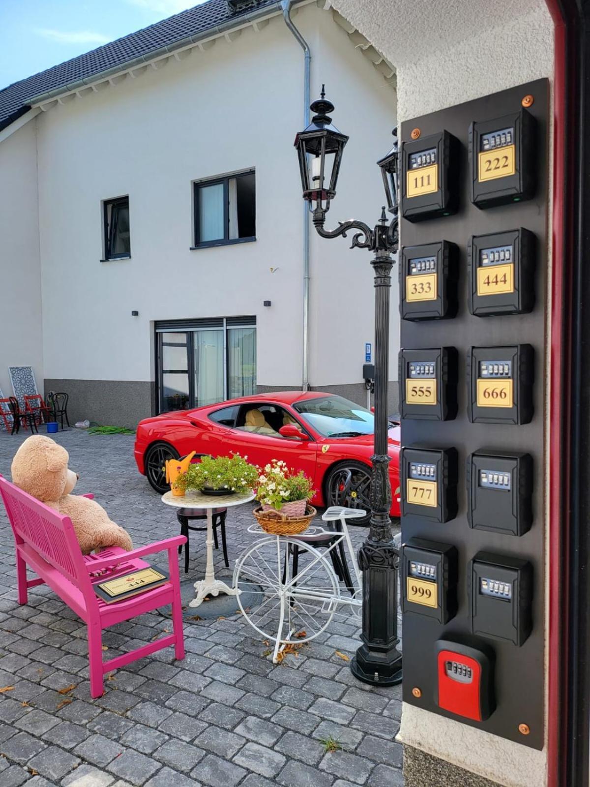 Ny-Golden Apartments-Dortmund Airport Exteriér fotografie